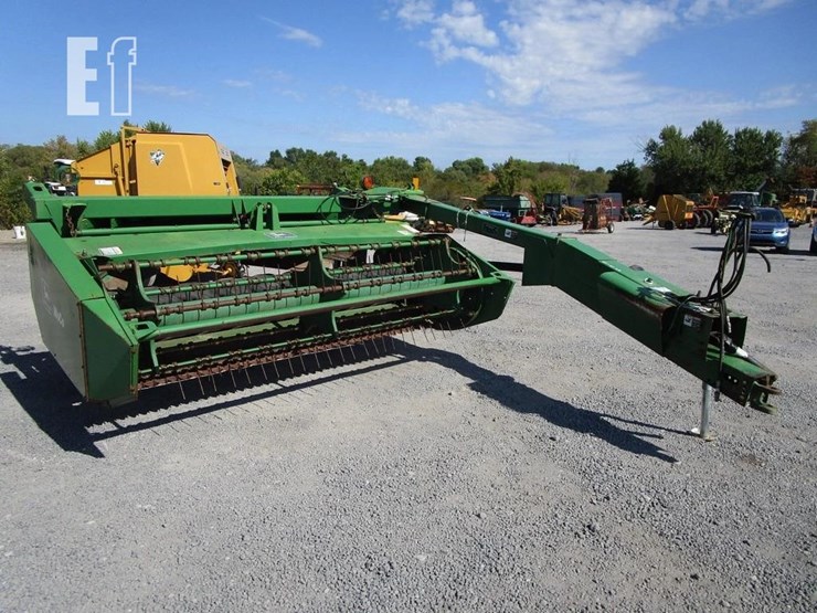 john-deere-820-image-1
