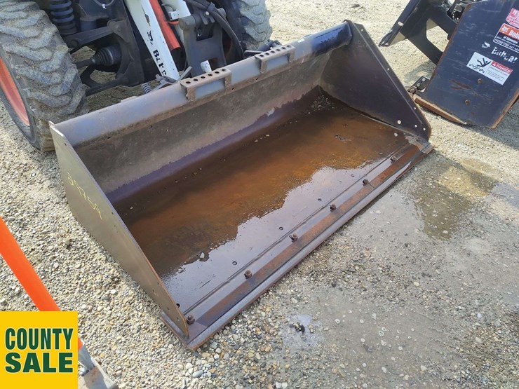 2011-bobcat-toolcat-5600-image-17