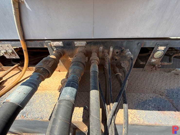 2012-total-equipment-and-service-15k-1-1/4”-4-axle-coil-tubing--trailer-image-7