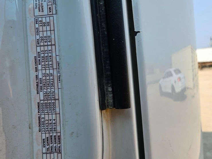 2019-peterbilt-579-image-41