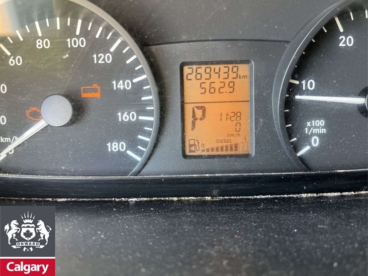 2010-mercedes-benz-sprinter-3500-image-4
