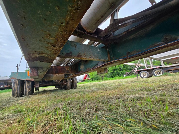 2014-doyle-dry-fertilizer-tender-trailer---kubota-diesel,-3-stainless-compartments,-side-discharge-image-54