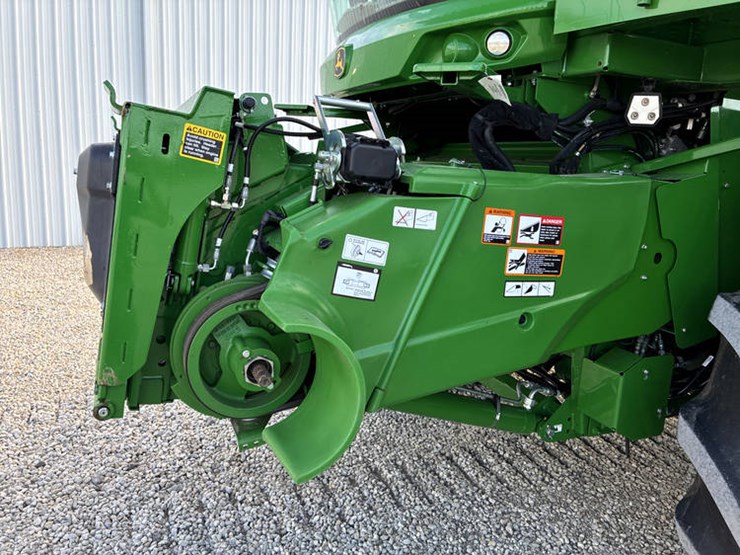 2024-john-deere-s790-image-10