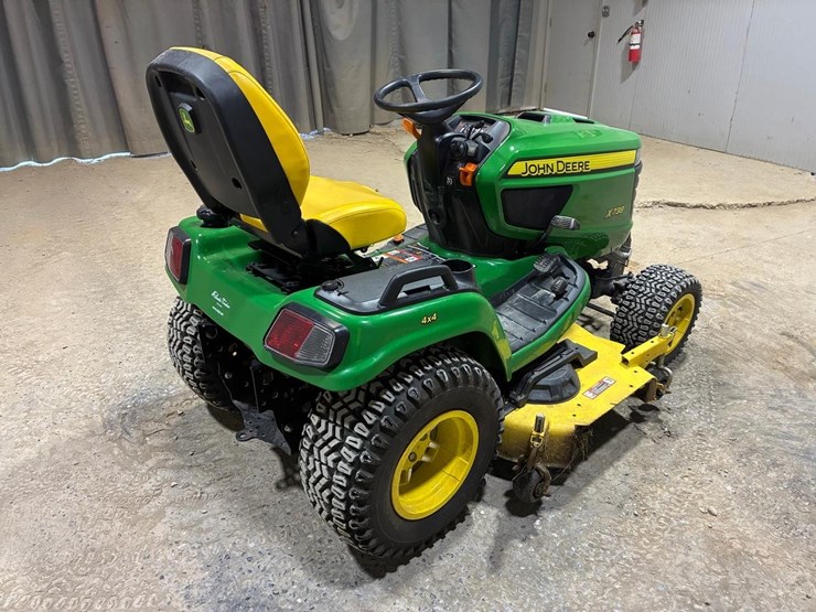 john-deere-x738-image-6