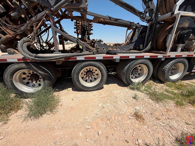 2012-total-equipment-and-service-15k-1-1/4”-4-axle-coil-tubing--trailer-image-24