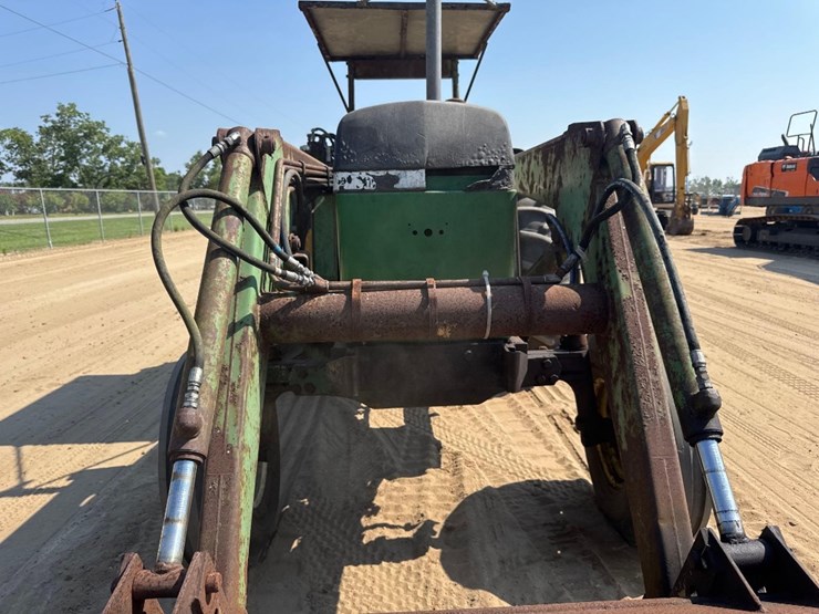 john-deere-2840-image-16