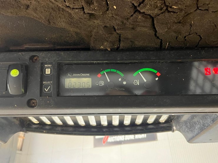 john-deere-317-image-19
