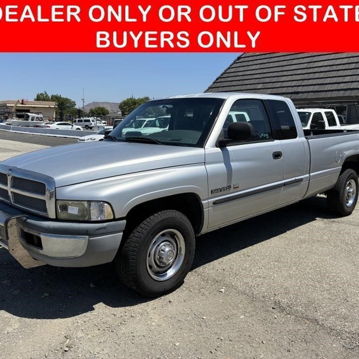 2001 DODGE 2500