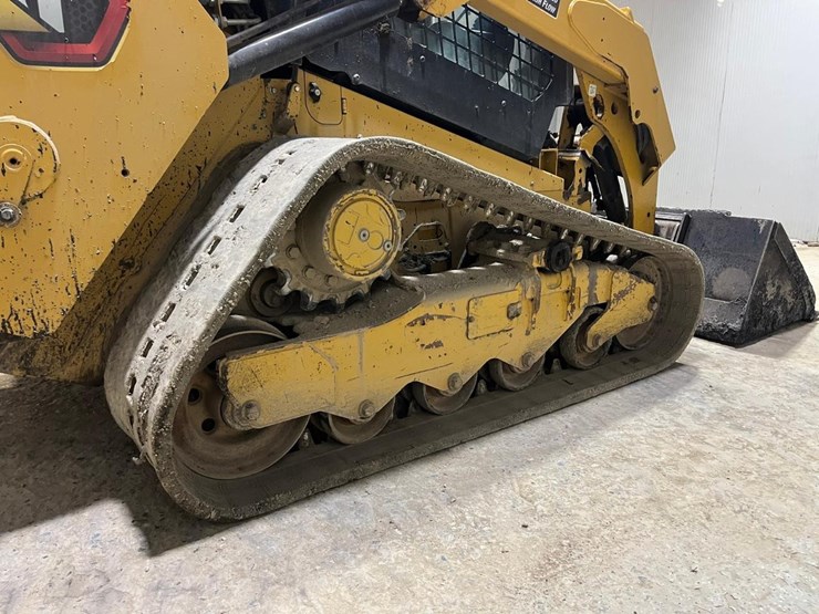 2021-caterpillar-259d3-image-18