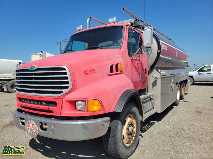 2002-sterling-lt9500-image-1