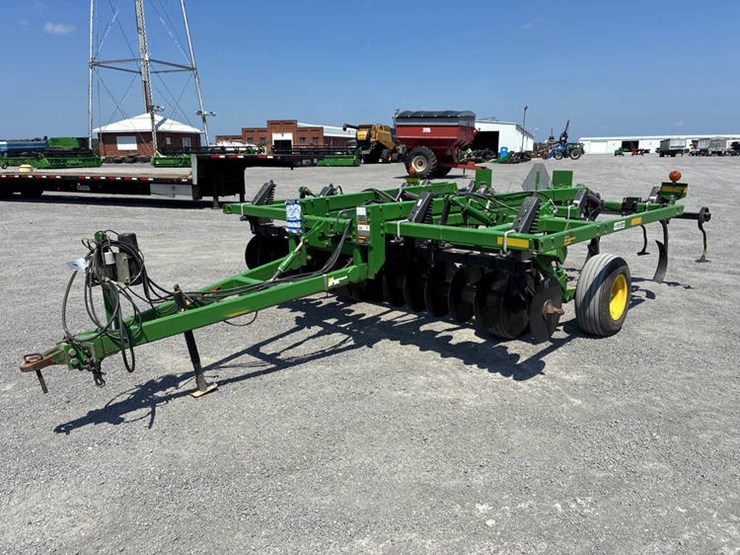 2014-john-deere-714-image-4