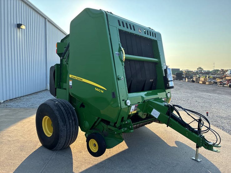 2019-john-deere-560m-image-4