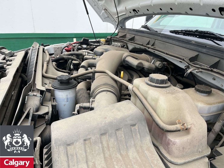 2014-ford-f550-image-21