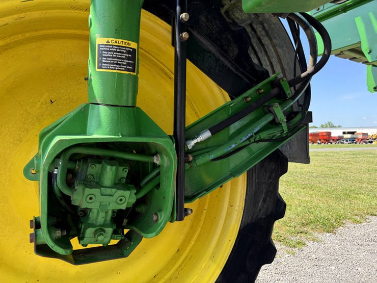 2005-john-deere-4720-image-22