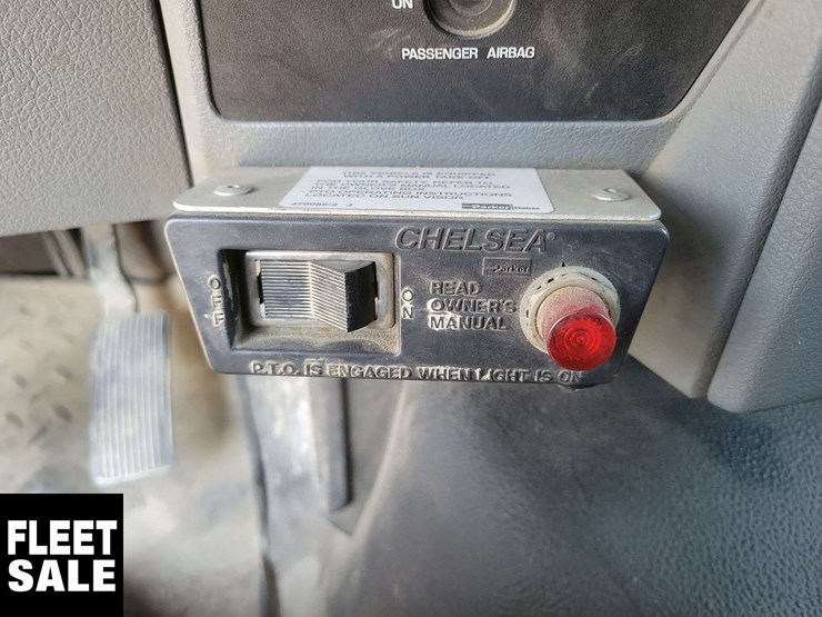2011-ford-f550-image-14