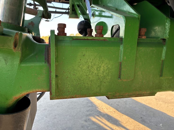 1999-john-deere-4700-image-82