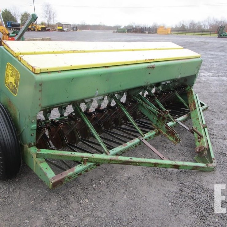 JOHN DEERE 8300
