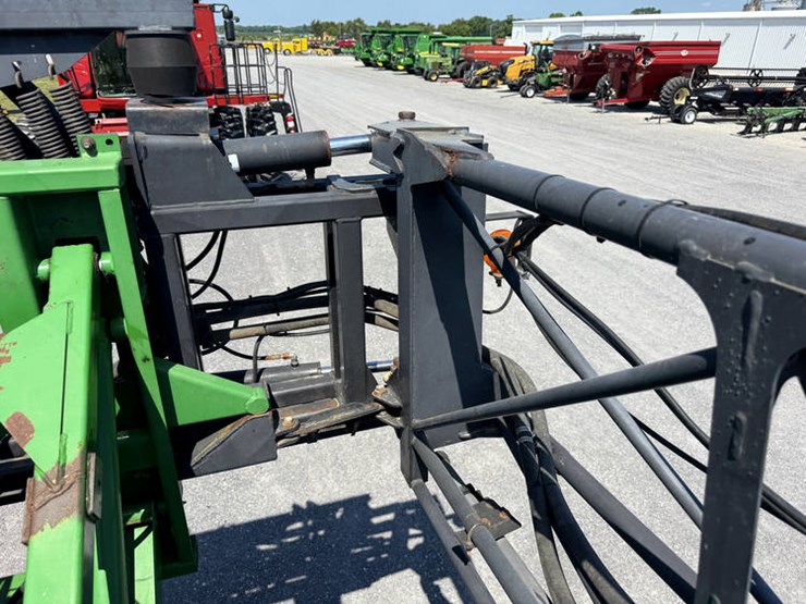 2005-john-deere-4720-image-54