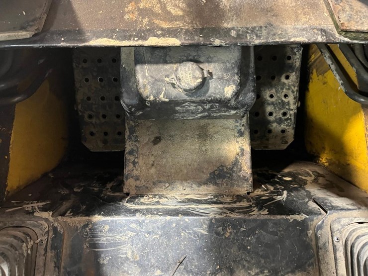 john-deere-250-image-26