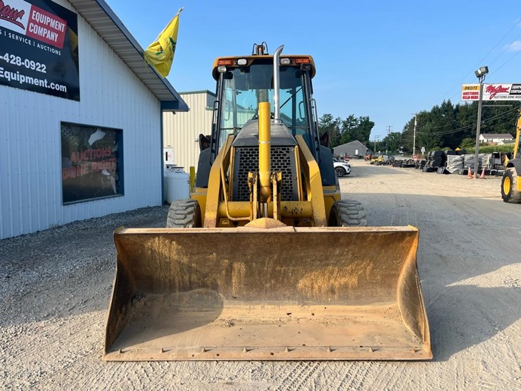 deere-410g-image-8