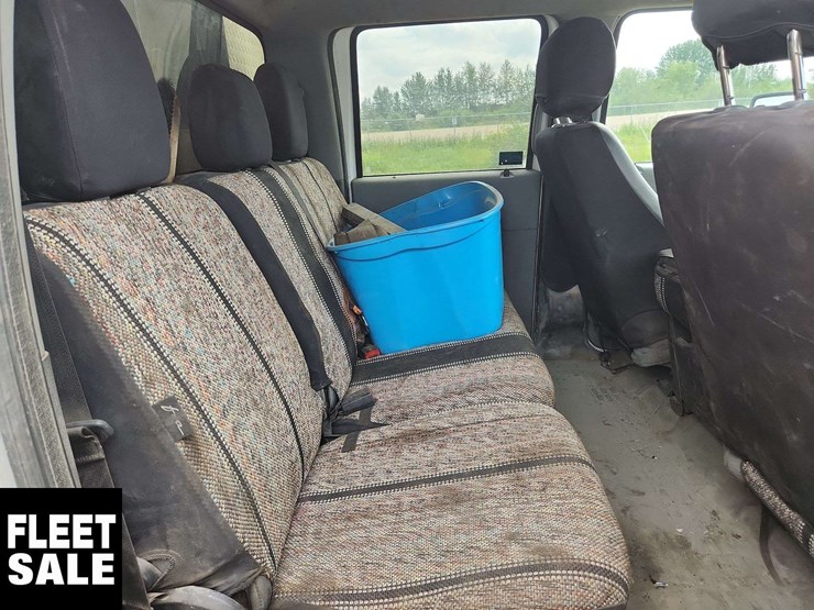2016-ford-f550-image-21