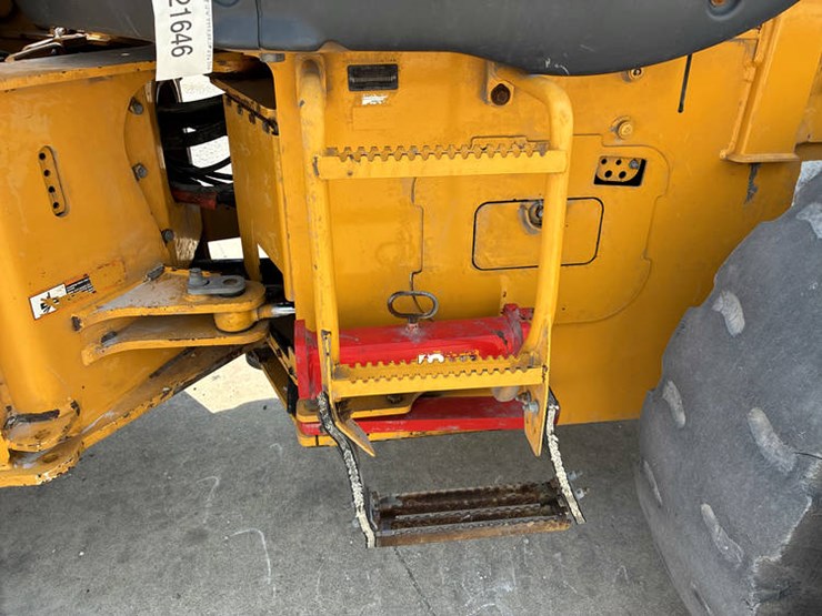 2018-john-deere-2018-image-32