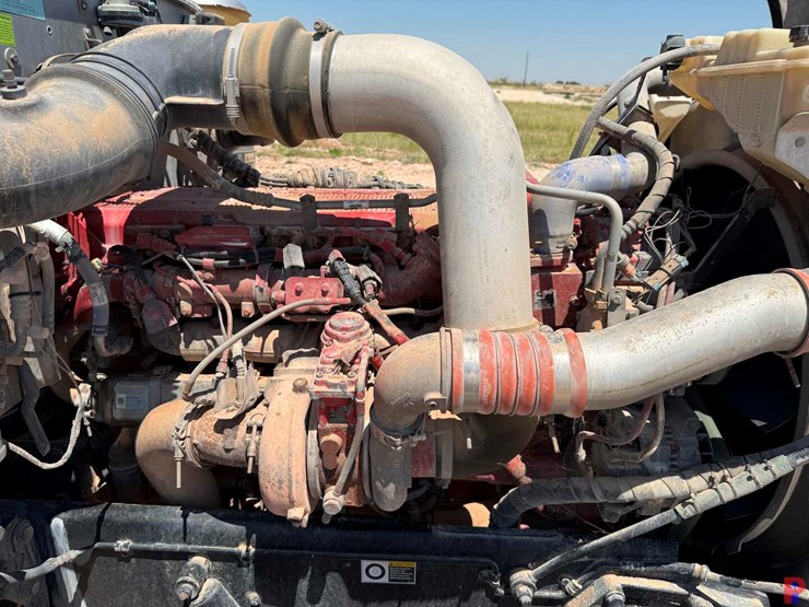 2013-peterbilt-367-image-14