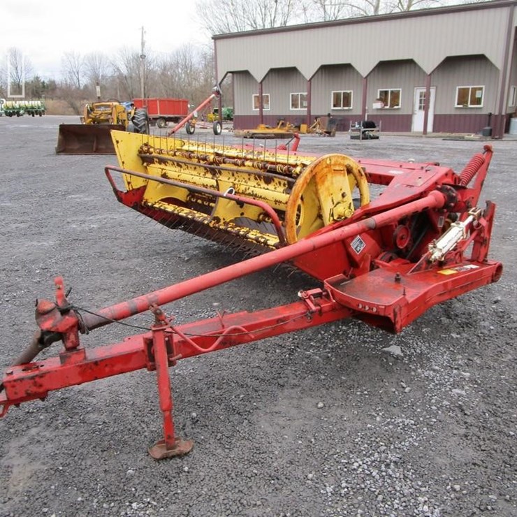 NEW HOLLAND 472