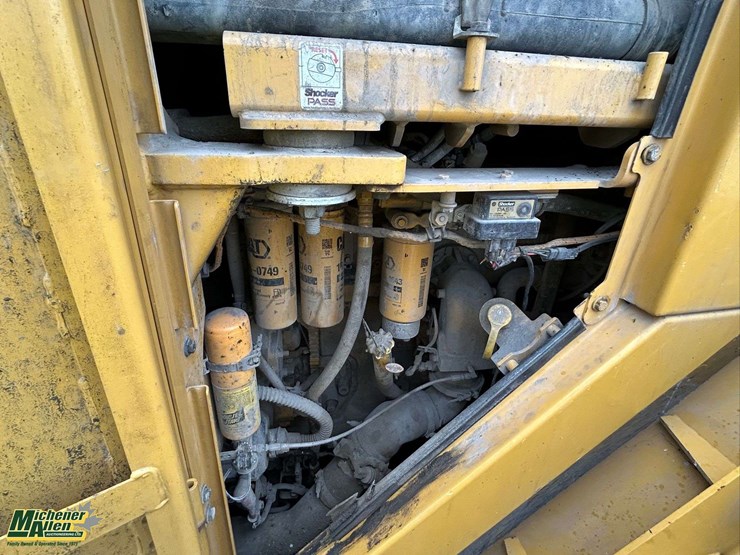 2016-caterpillar-836k-image-31