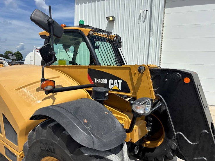 2018-caterpillar-th408d-image-49