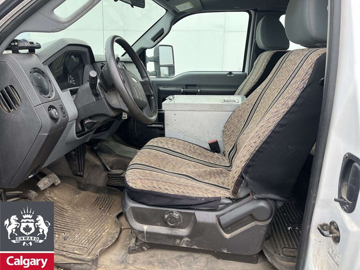 2014-ford-f550-image-10