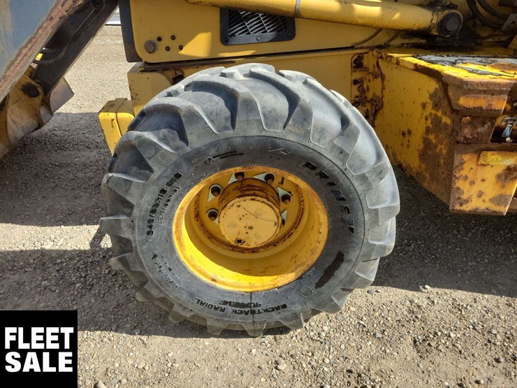 2009-deere-410j-image-26