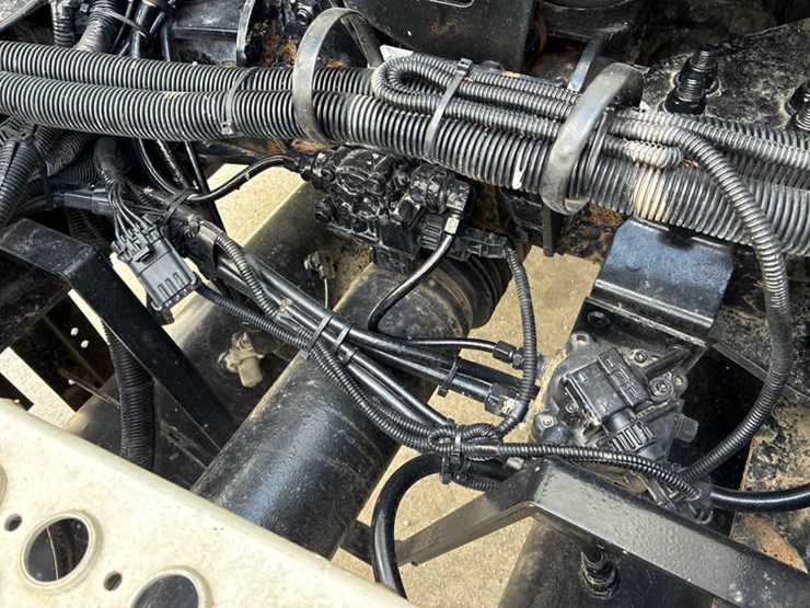 caterpillar-c13-image-24