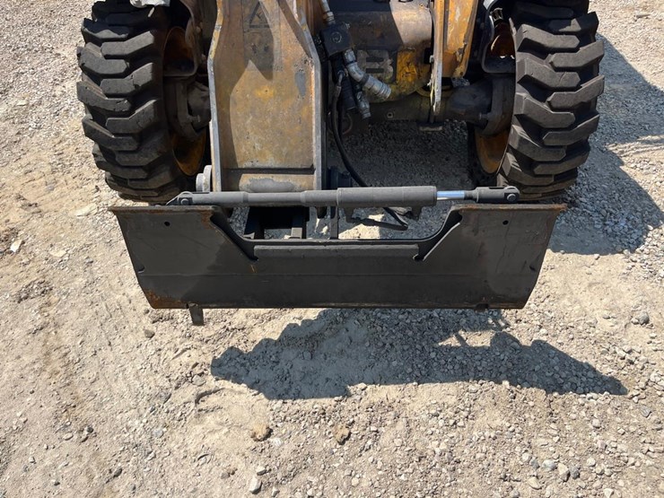 2015-jcb-525-60-image-9