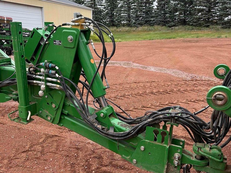 2014-john-deere-1770nt-image-10