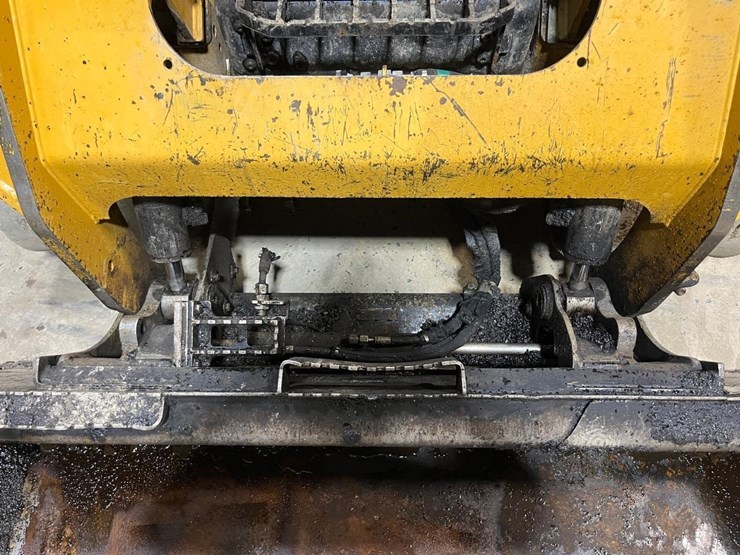 2021-caterpillar-259d3-image-10