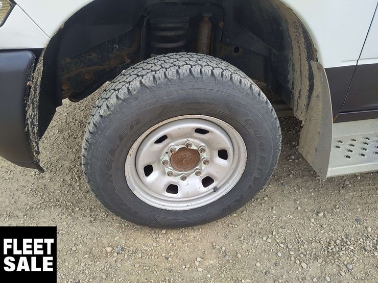 2015-ram-tradesman-image-26