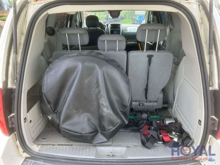 2010-dodge-grand-caravan-se-image-20