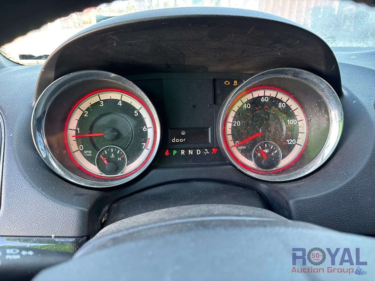 2018-dodge-grand-caravan-sxt-image-12