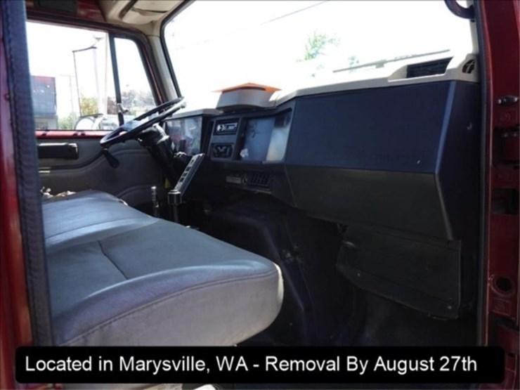 2000-international-4700-image-14