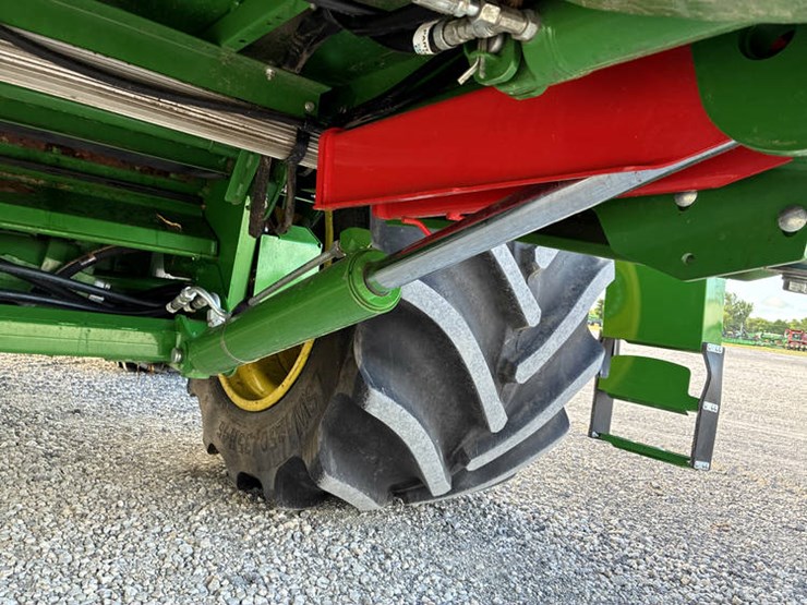 2024-john-deere-s790-image-15