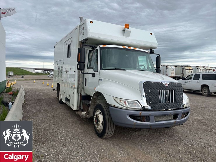 2012-international-durastar-4300-image-4