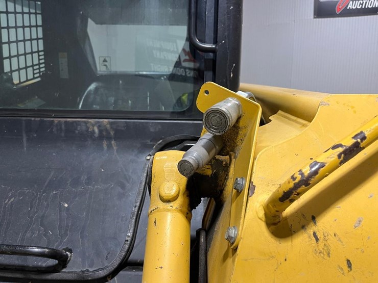 john-deere-250-image-11
