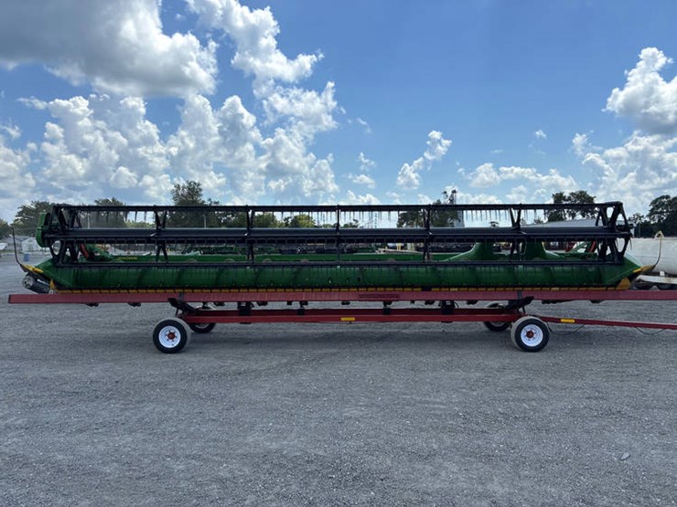 2016-john-deere-630f-image-4