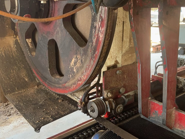 2022-john-deere-80-image-23