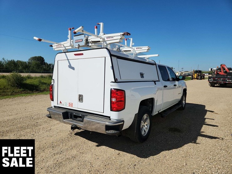 2018-chevrolet-silverado-1500-ls-image-4