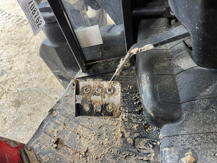massey-ferguson-4708-image-31