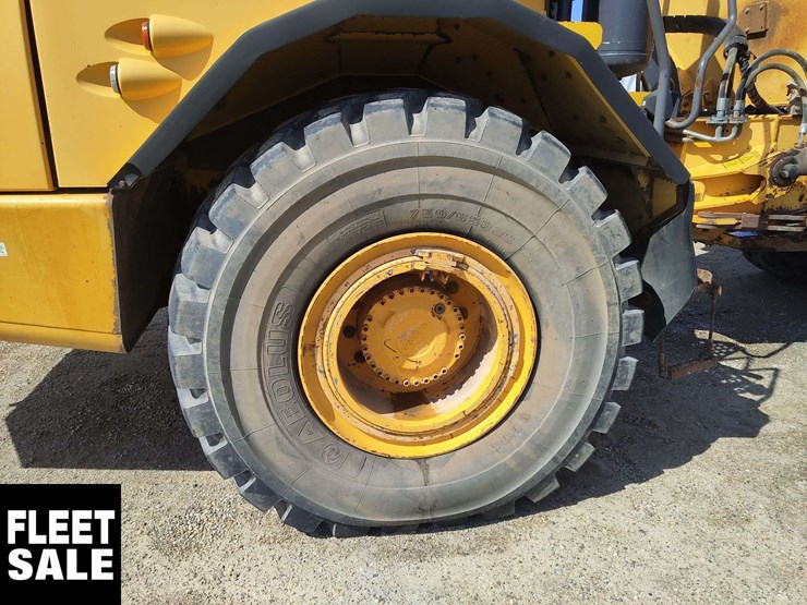 2010-volvo-a30e-image-32