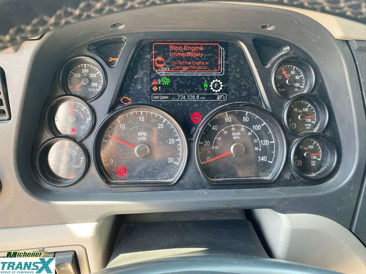 2019-peterbilt-579-image-37