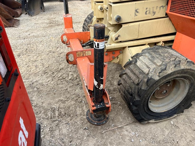 2005-jlg-4394rt-image-13